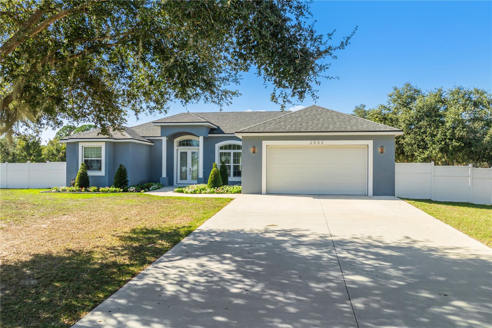 2502 Lake Front Drive, FL
