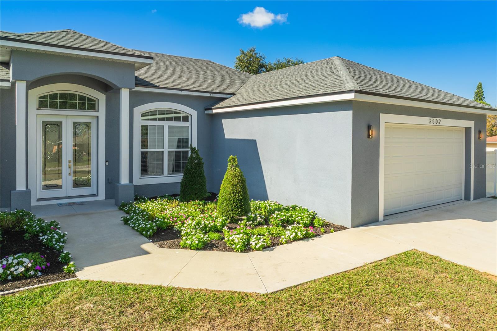 2502 Lake Front Drive, FL