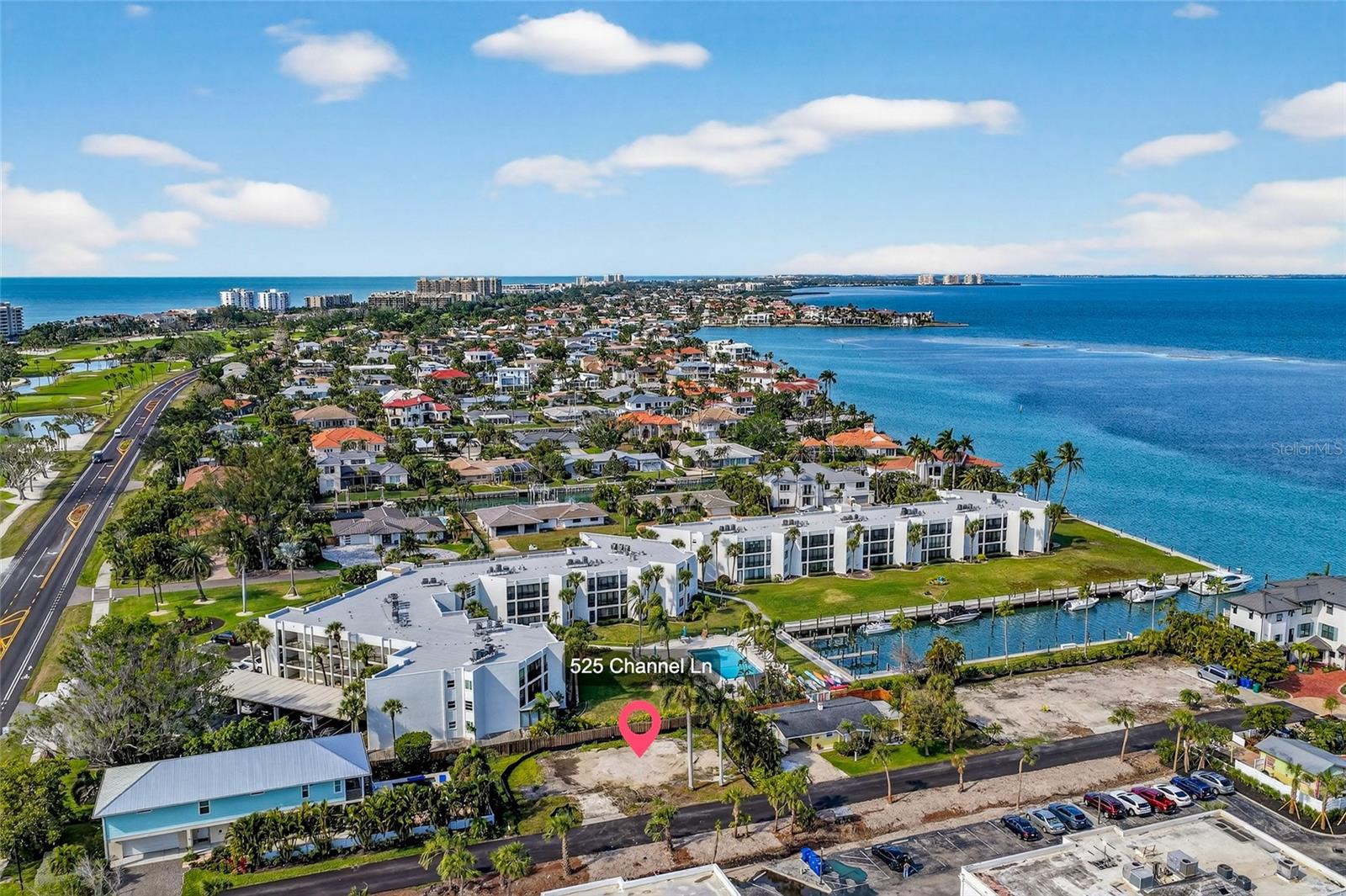 525 Channel Lane, FL