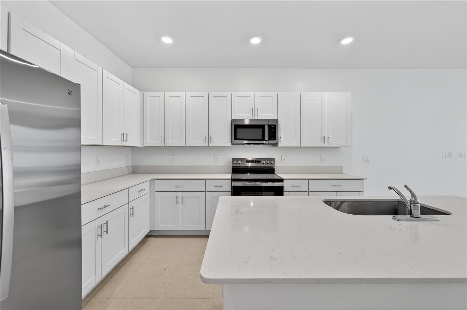 3346 Lapis Lake Dr, FL