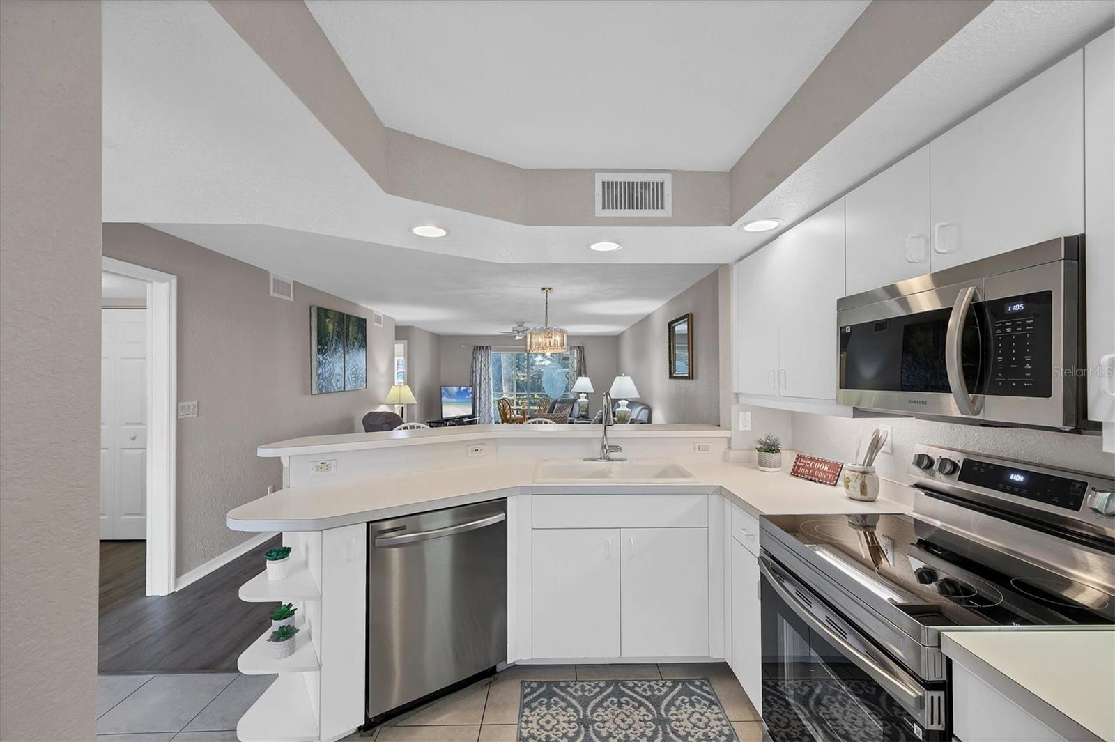 5725 Greenwood Avenue, FL