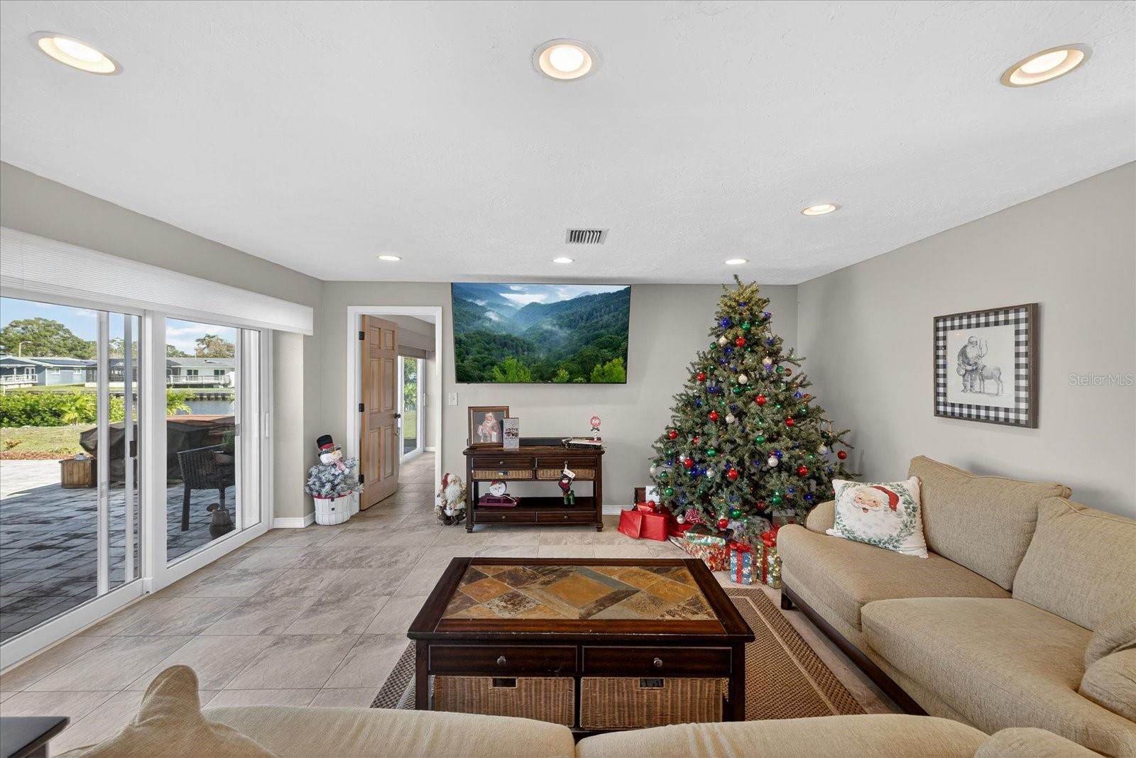 853 Seacrest Drive, FL