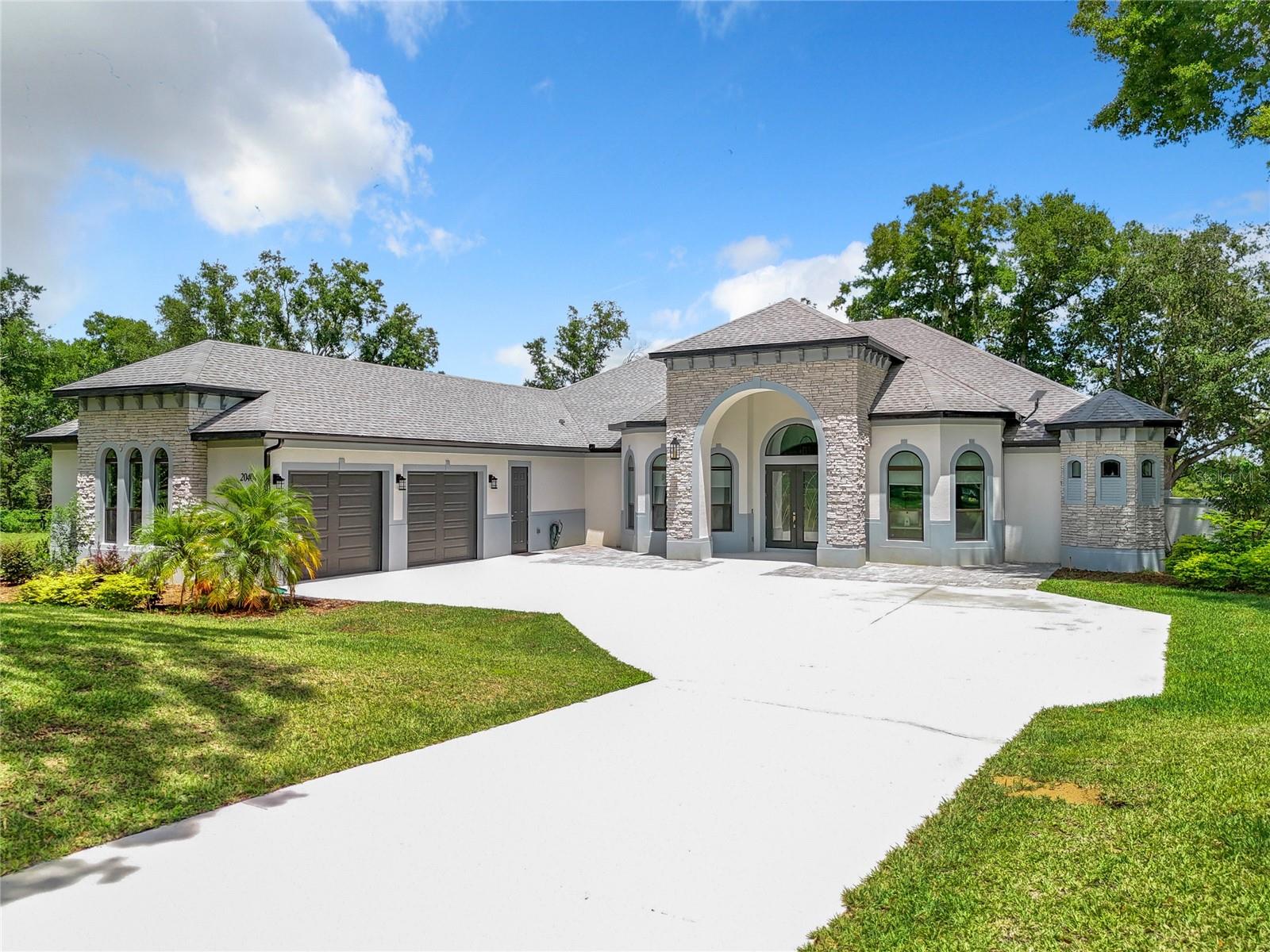 20404 Wolf Springs Court, FL