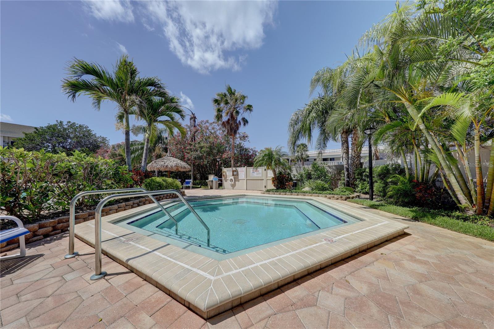 400 Island Way, FL