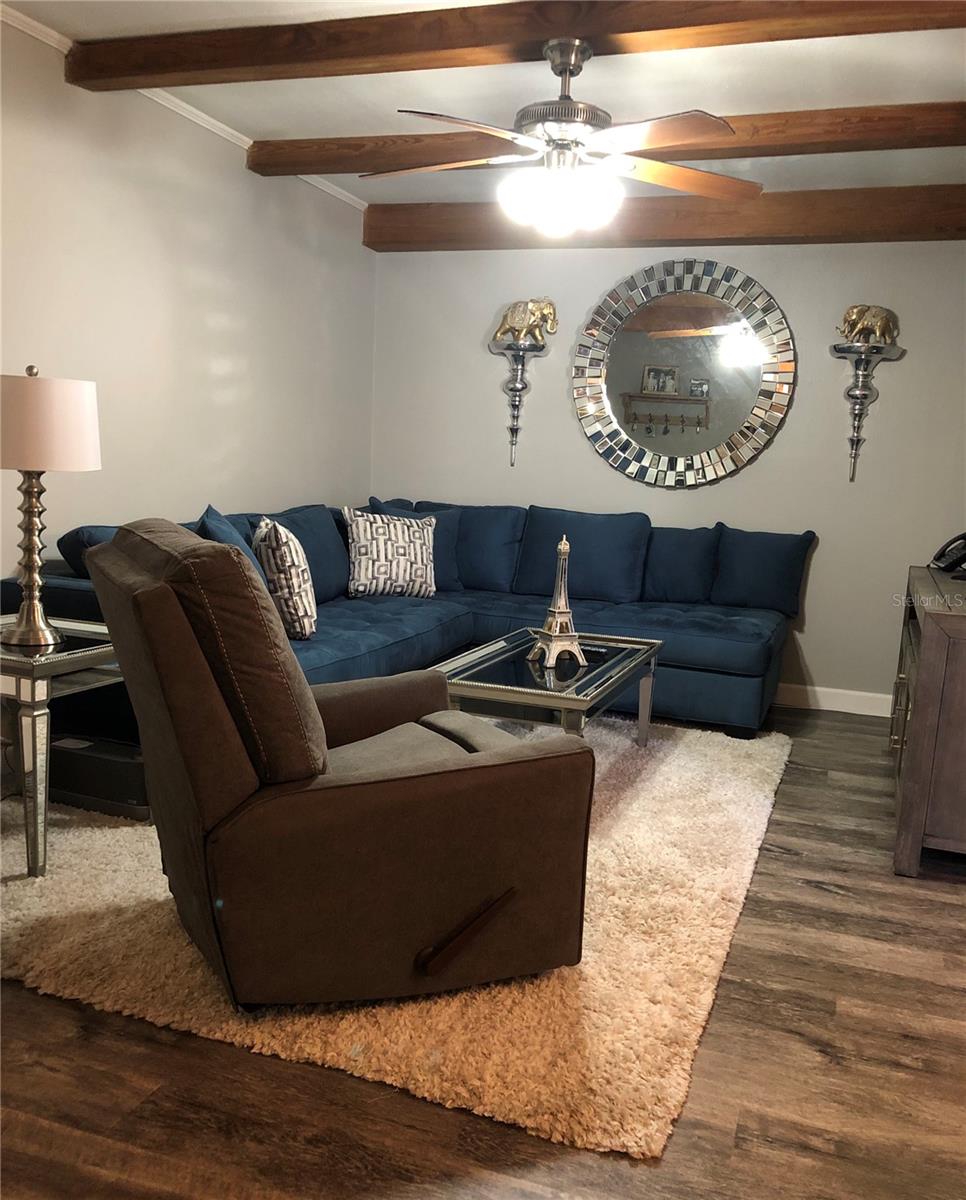 4611 North B Street, FL