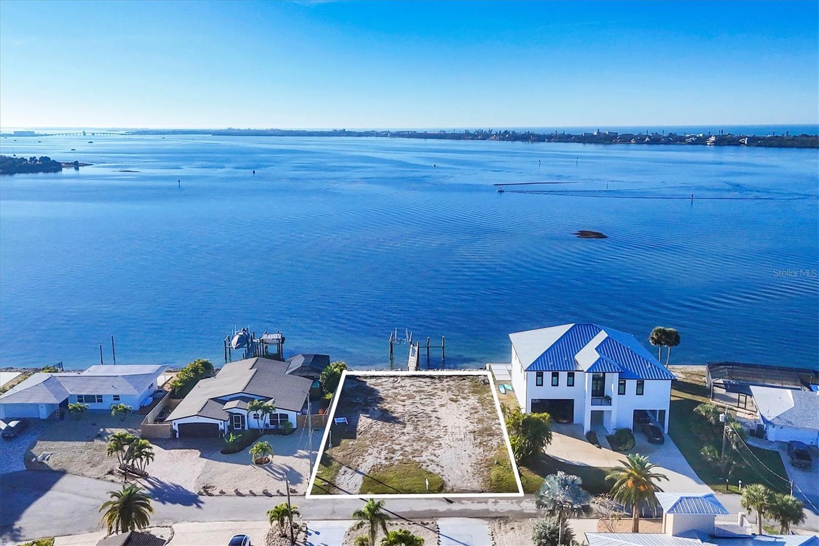 16 Southwind Drive, FL