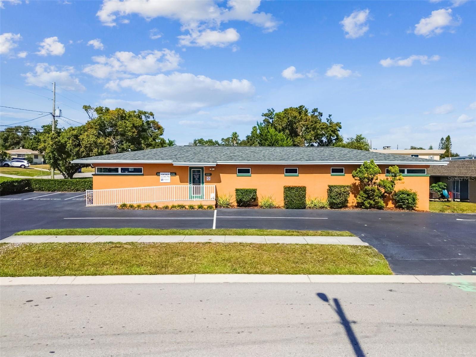 321 Lincoln Avenue, FL