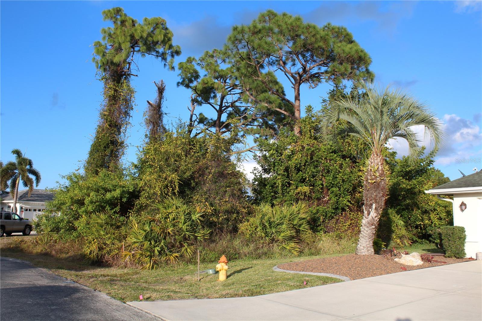 2250 Stonegate Circle, FL
