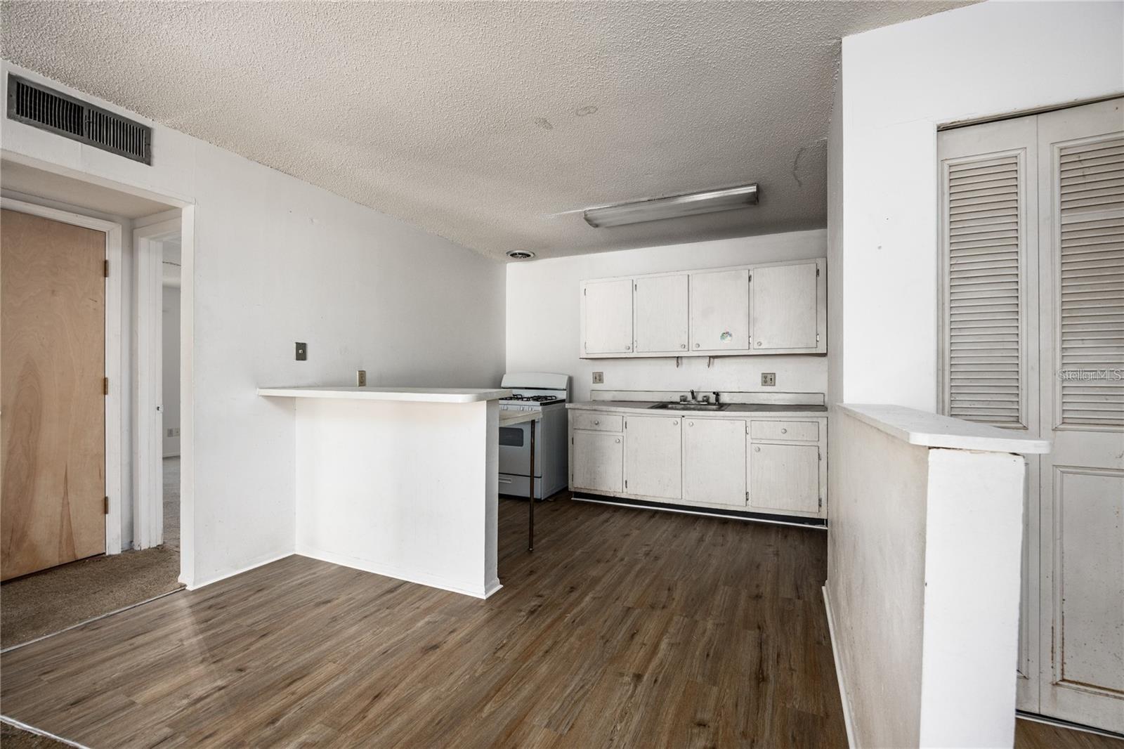 1700 16th Court, FL