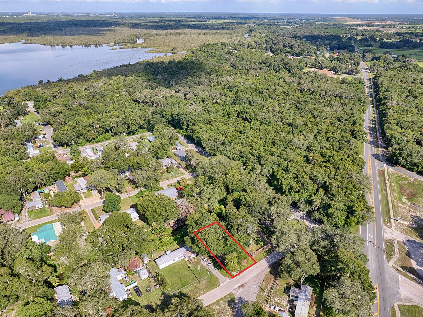 853 Cr 484, FL