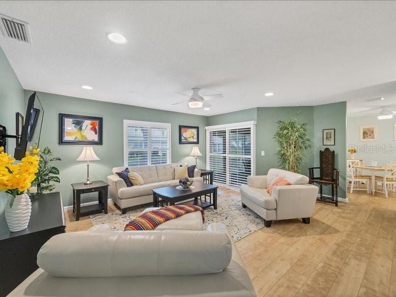 4021 Oakhurst Drive, FL