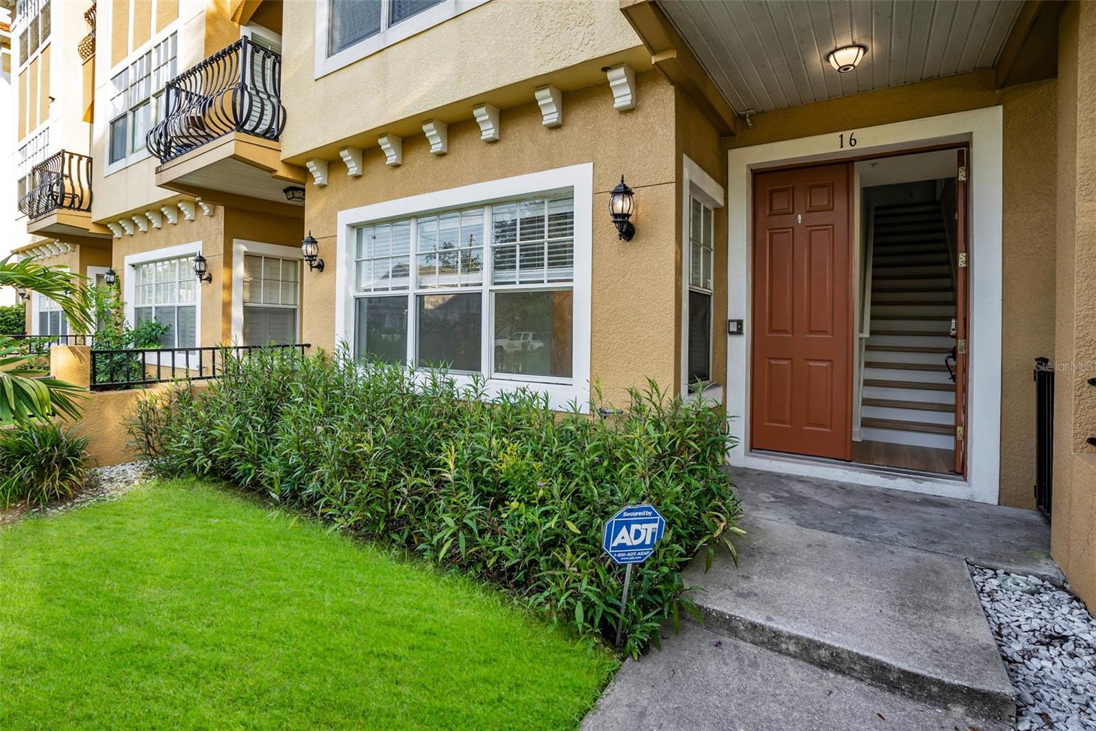 111 Albany Avenue, FL