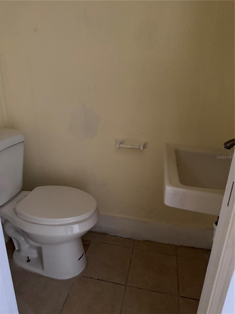 226 Thompson Street, FL