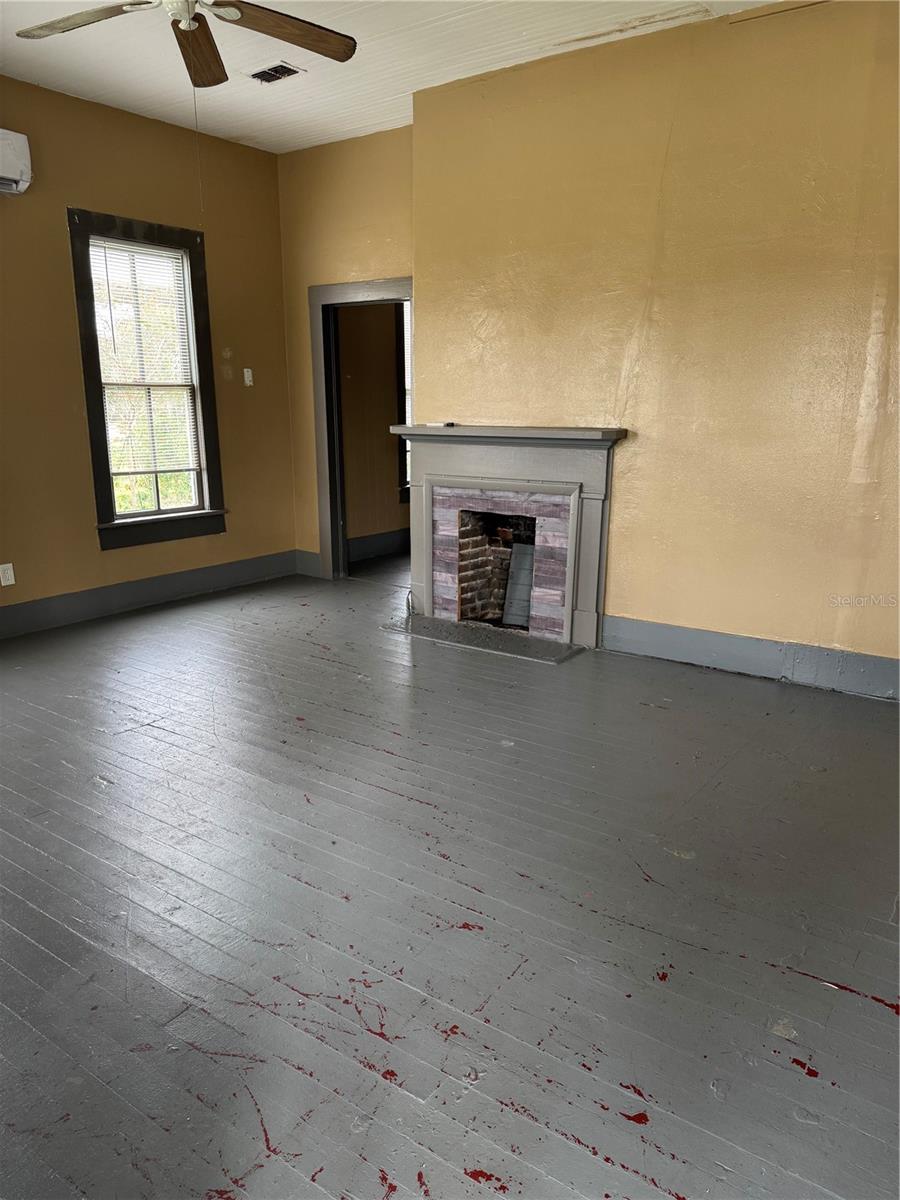 224 Thompson Street, FL