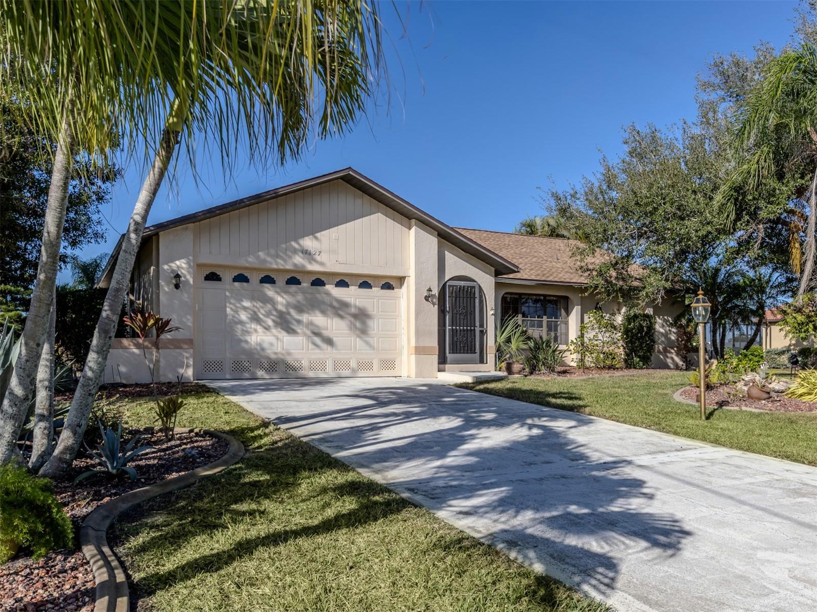 17127 Cape Horn Boulevard, FL