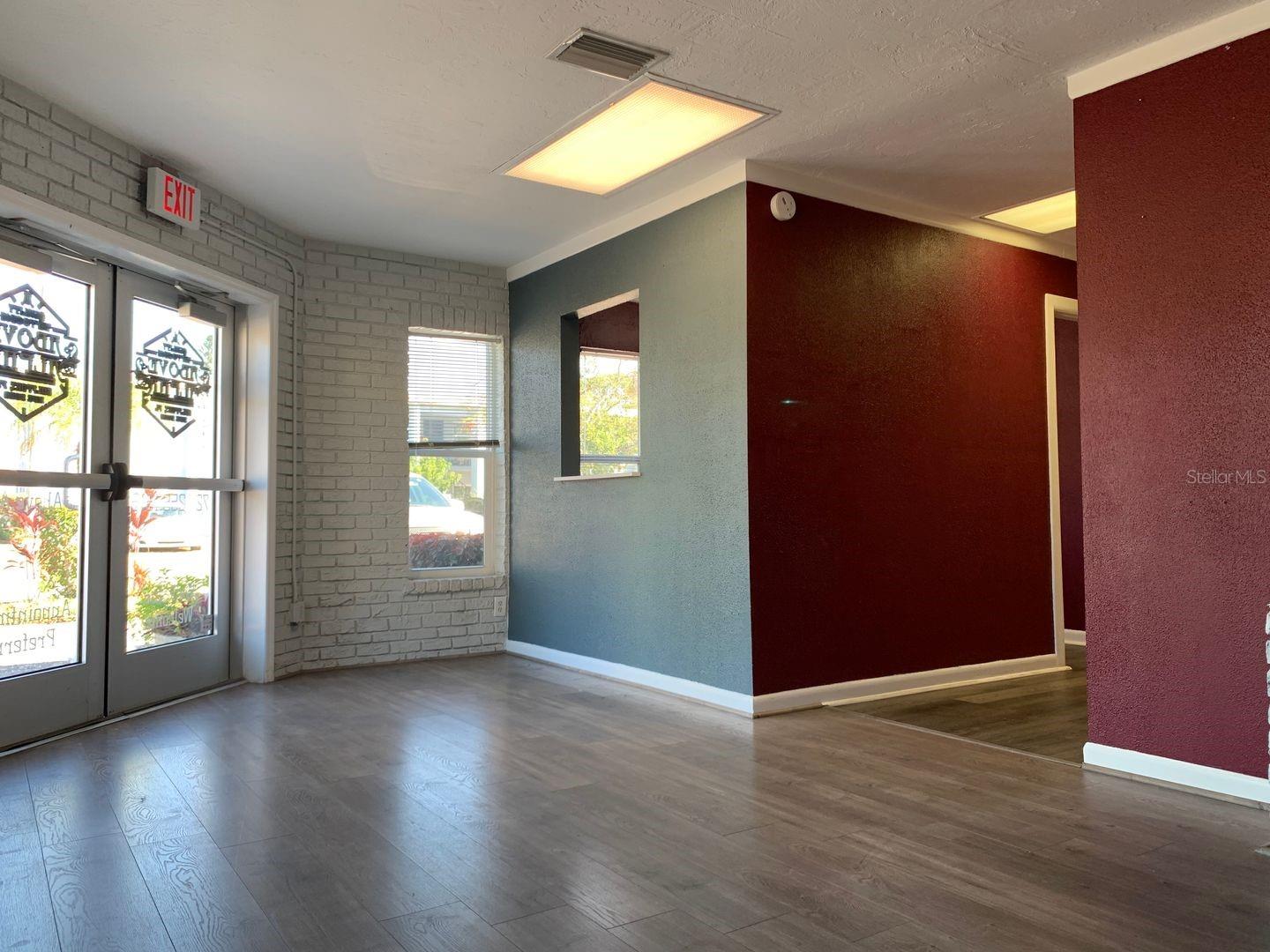 5702 Gulfport Boulevard, FL