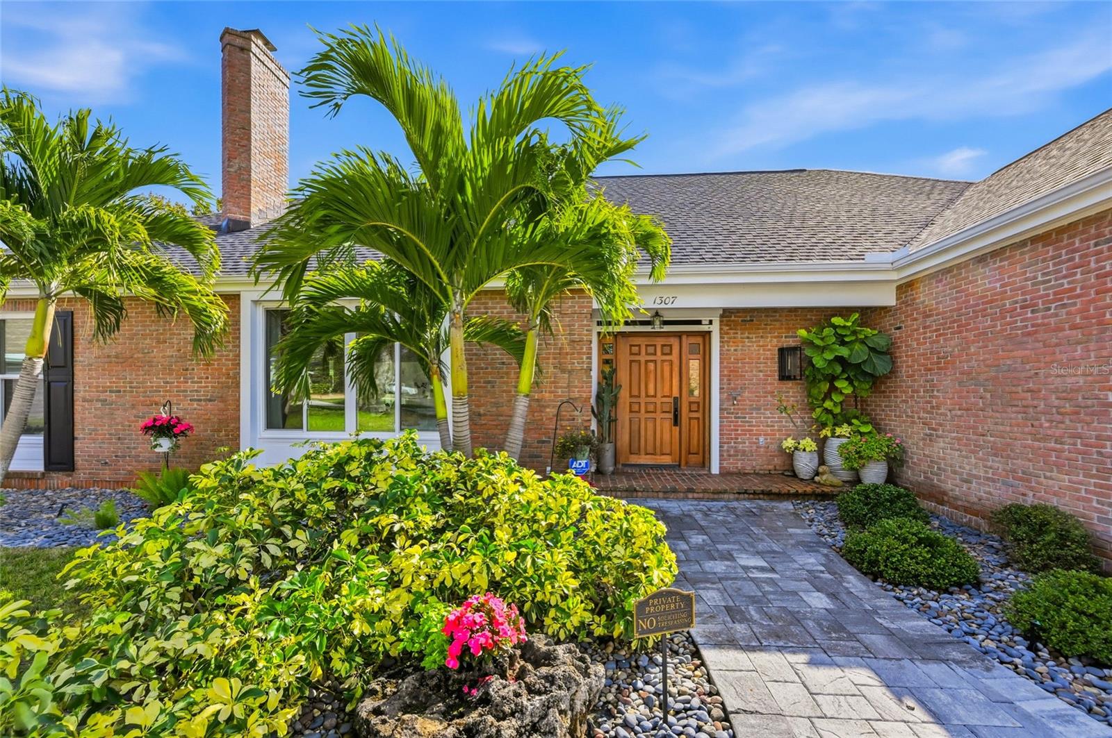 1307 Riverview Circle, FL