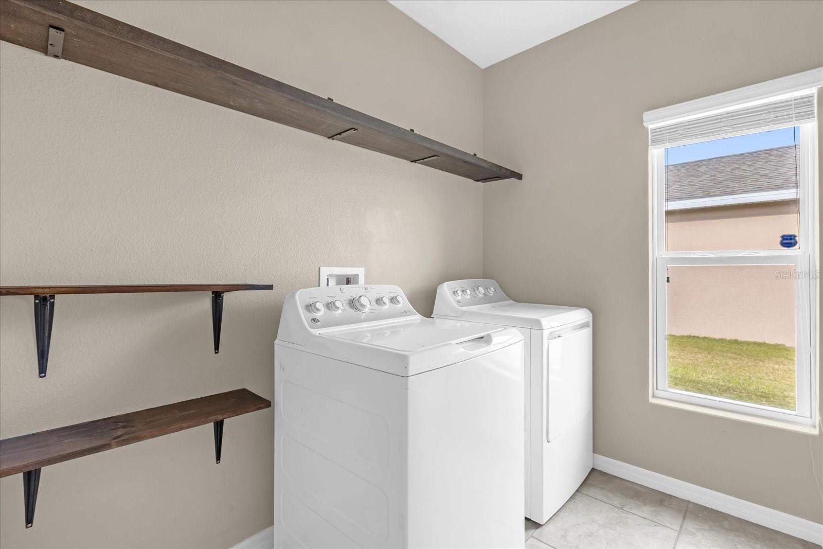 2751 Wadeview Loop, FL