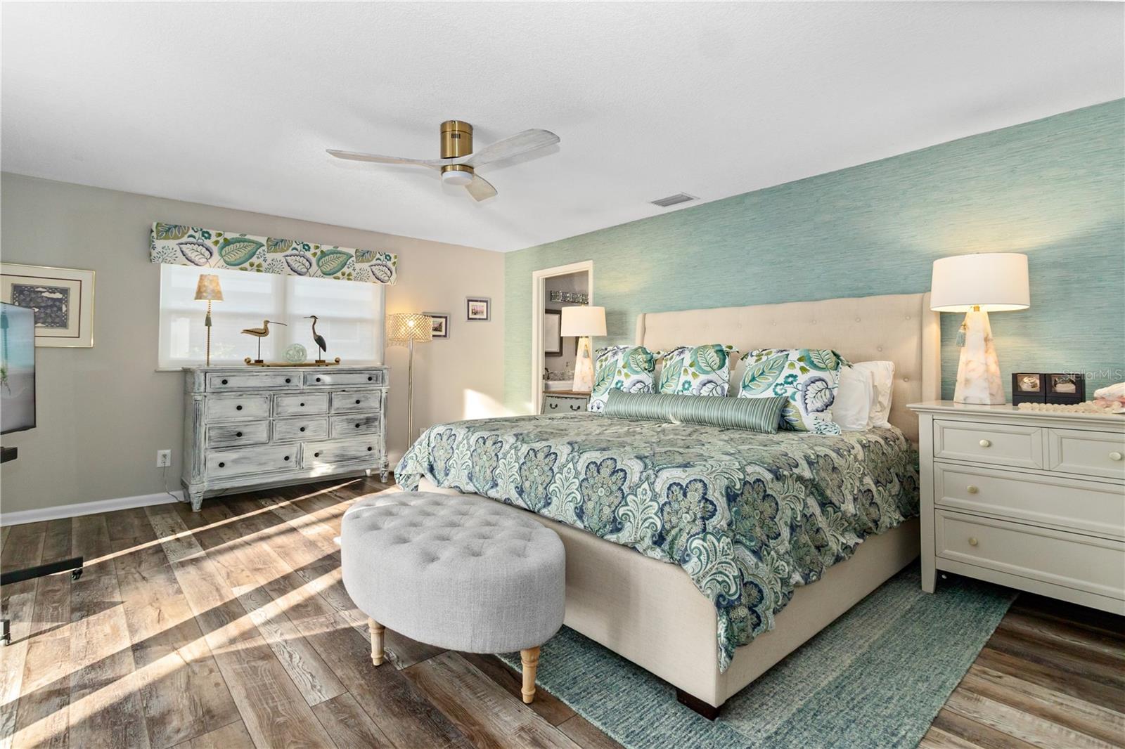 601 Lake Pansy Drive, FL
