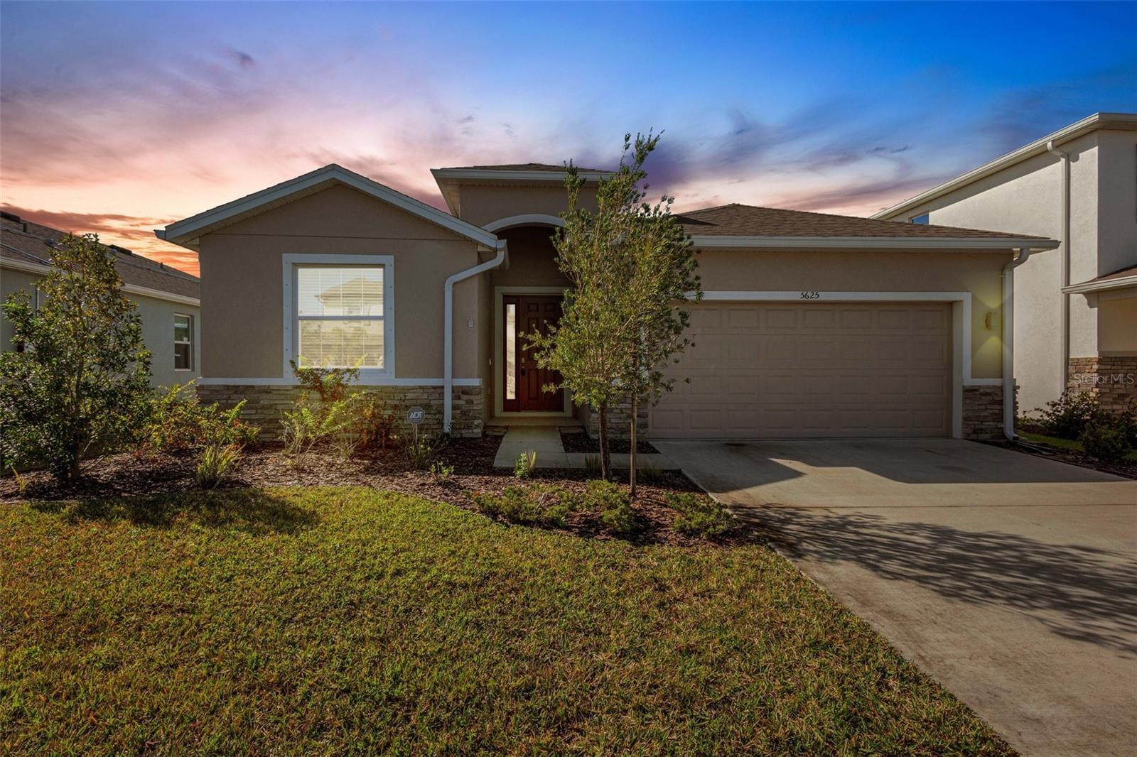 5625 Soft Skies Drive, FL