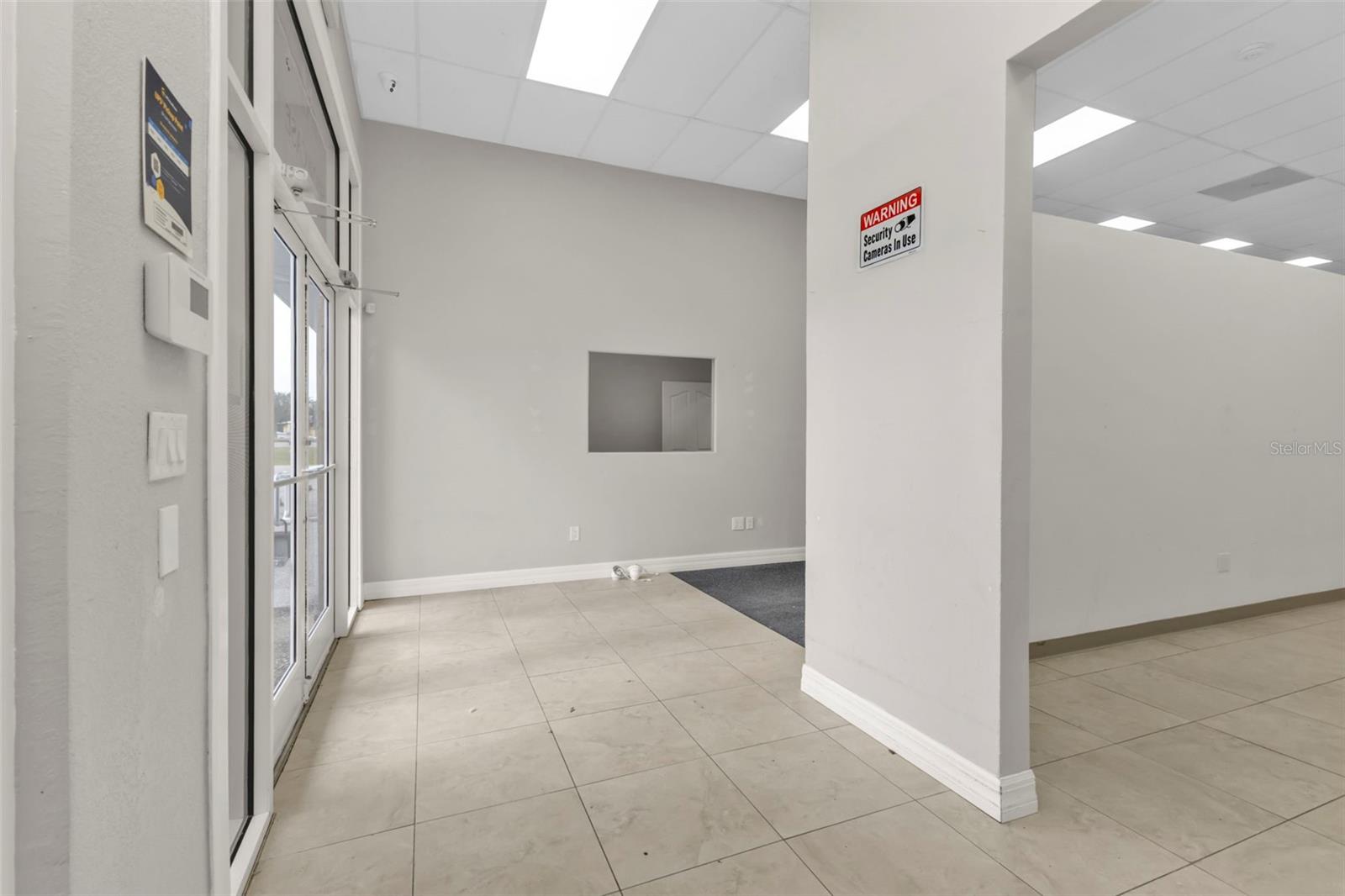 4694 Tamiami Trail, FL