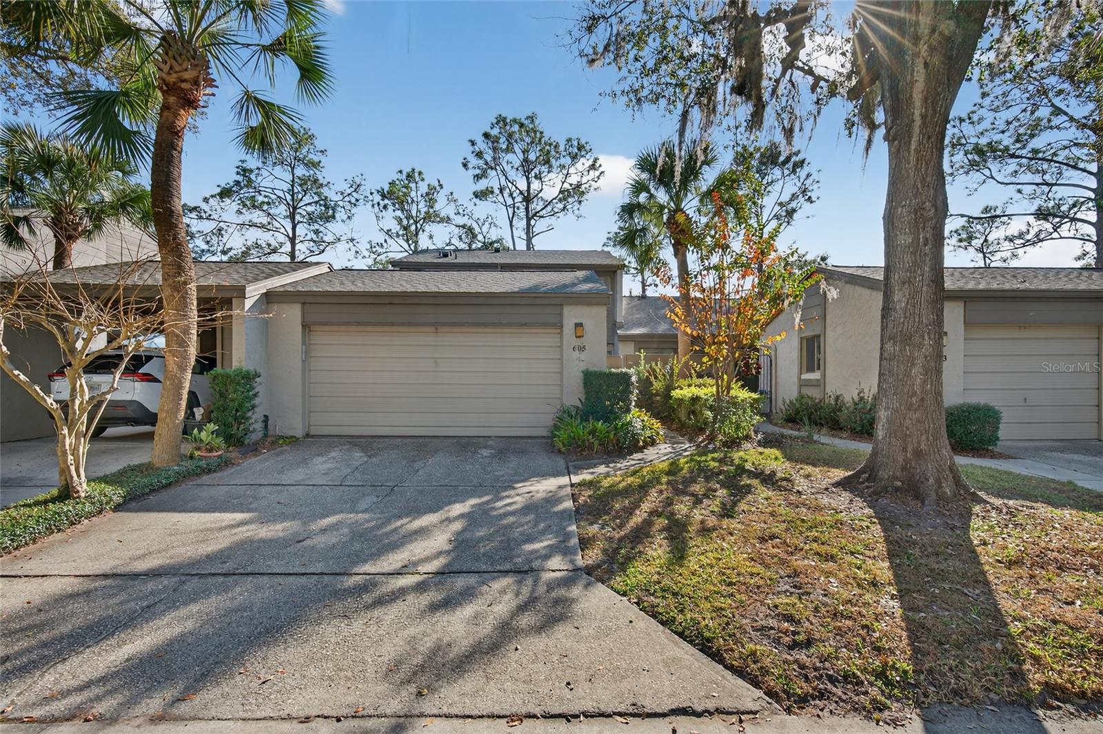 605 Woodridge Drive, FL