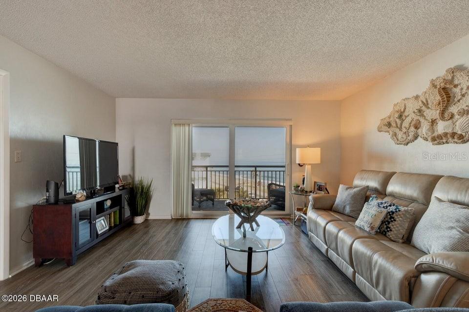 2290 Ocean Shore Boulevard, FL