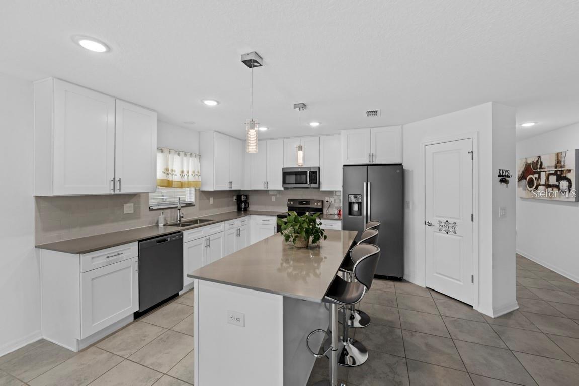 4338 Finch Lane, FL