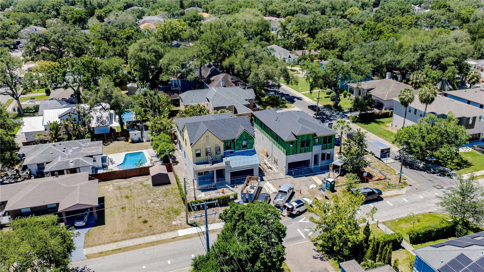 4020 Cleveland, FL