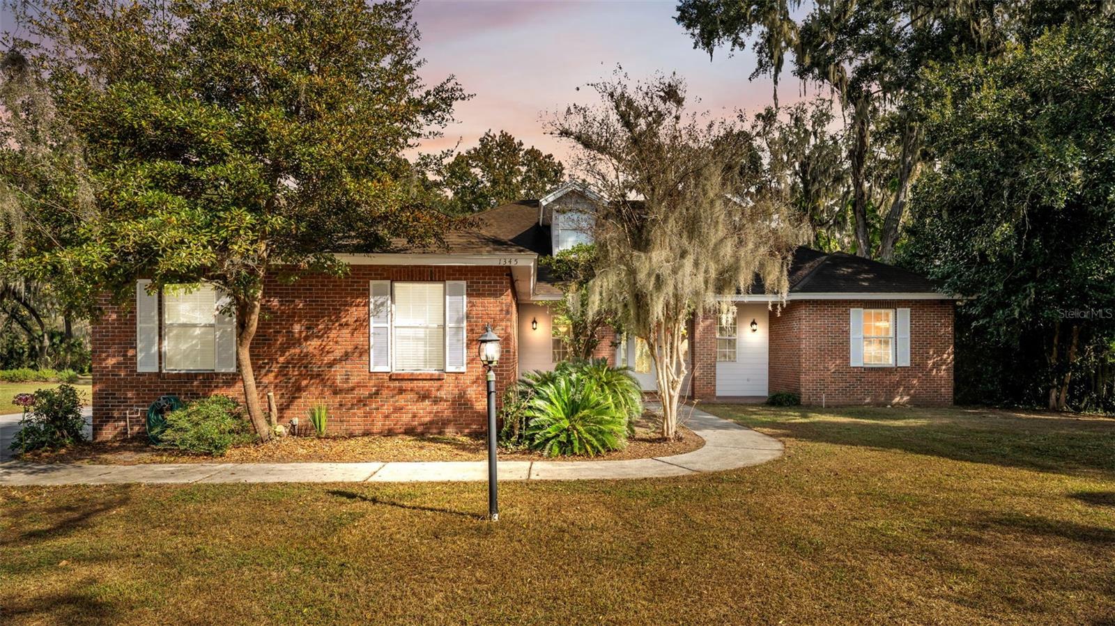 1345 Longoak Dr Drive, FL
