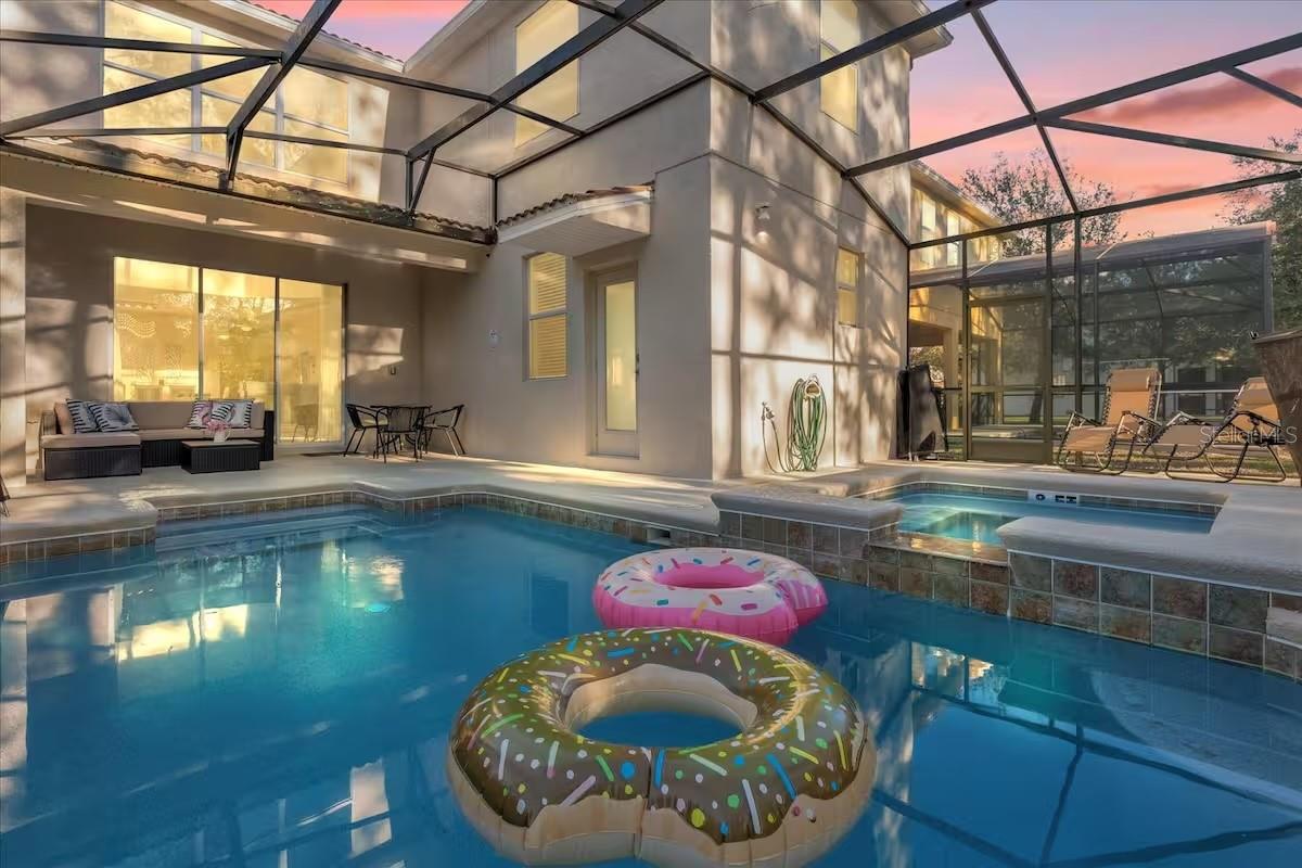 8802 Bamboo Palm Court, FL