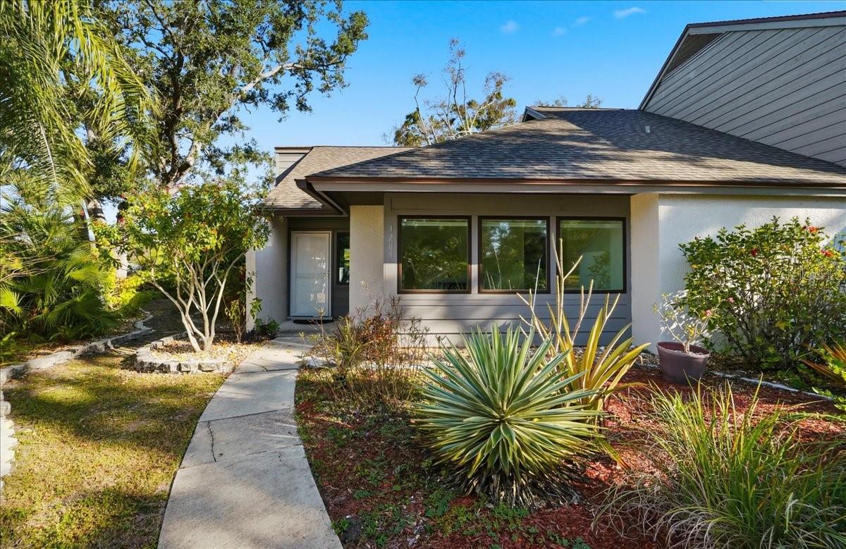 3205 Golden Eagle Lane, FL