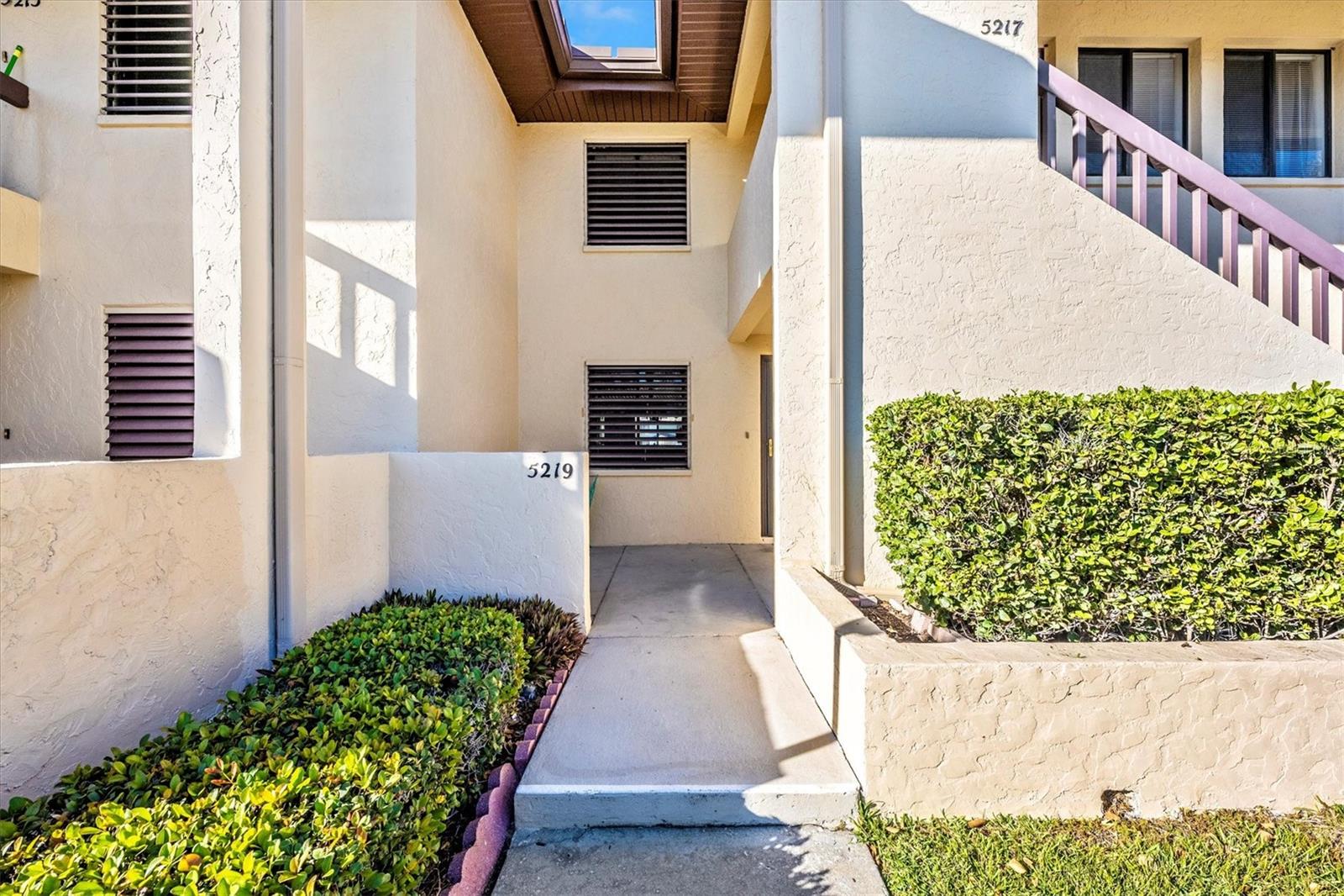 5219 Lake Village Drive, FL