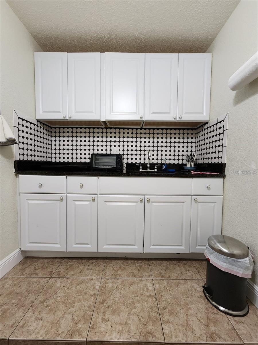 111 Cuautla Way, FL