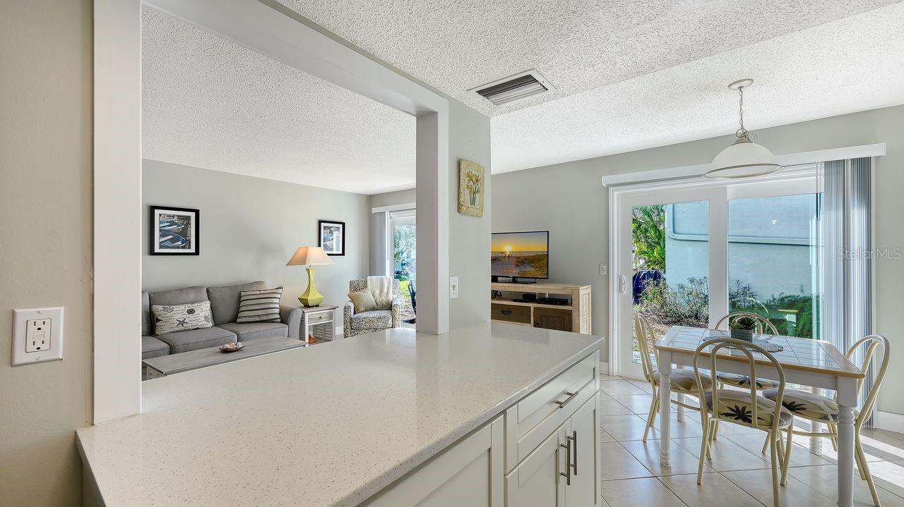 10125 Manatee Avenue, FL