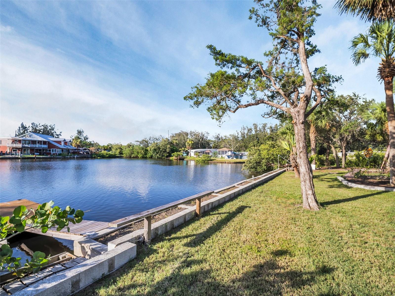 4915 South Road, FL