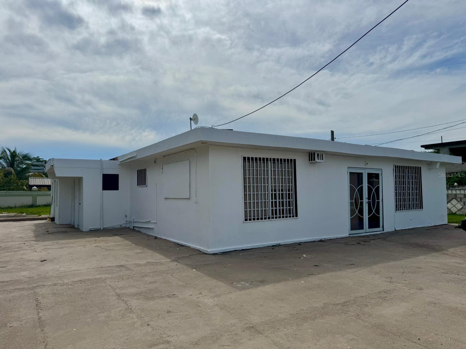 690 St. Bo. Sabana, PR