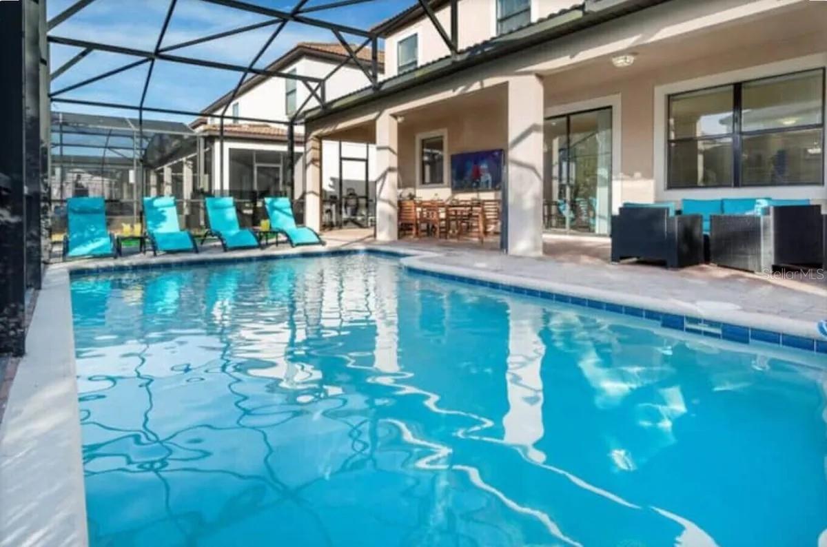 1424 Thunderbird Road, FL