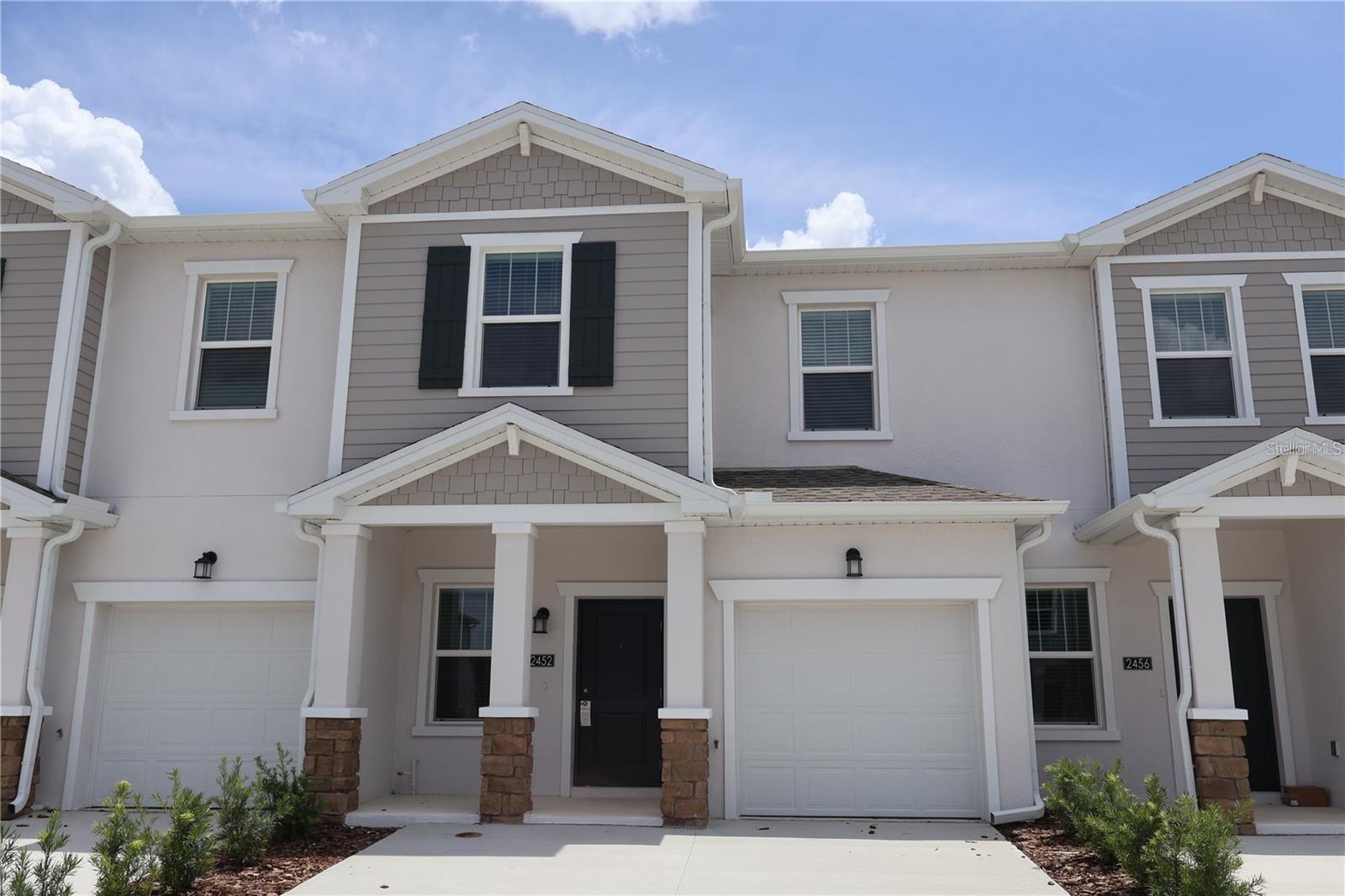 2452 Skyline Loop, FL