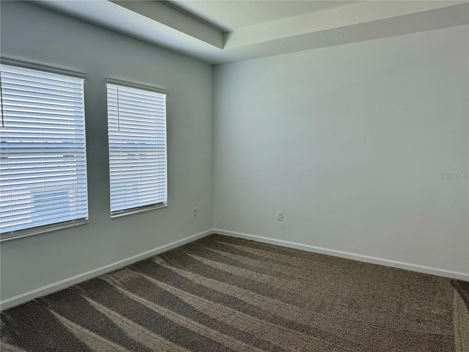 2452 Skyline Loop, FL