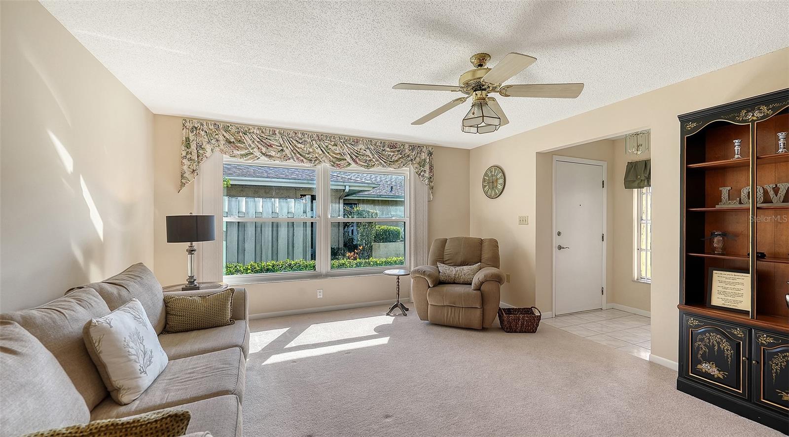 4207 Bowling Green Circle, FL