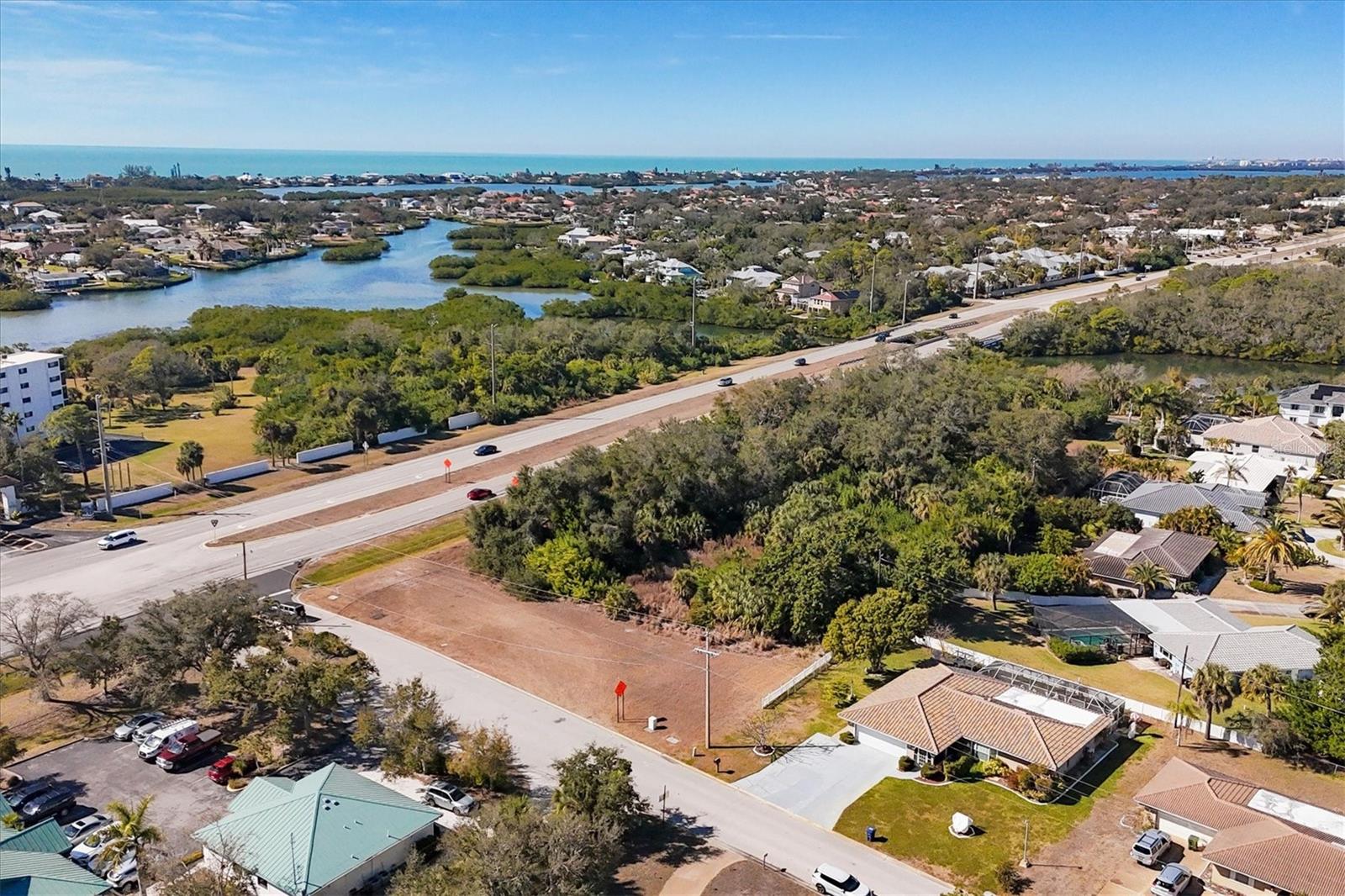 2099 Tamiami Trail, FL