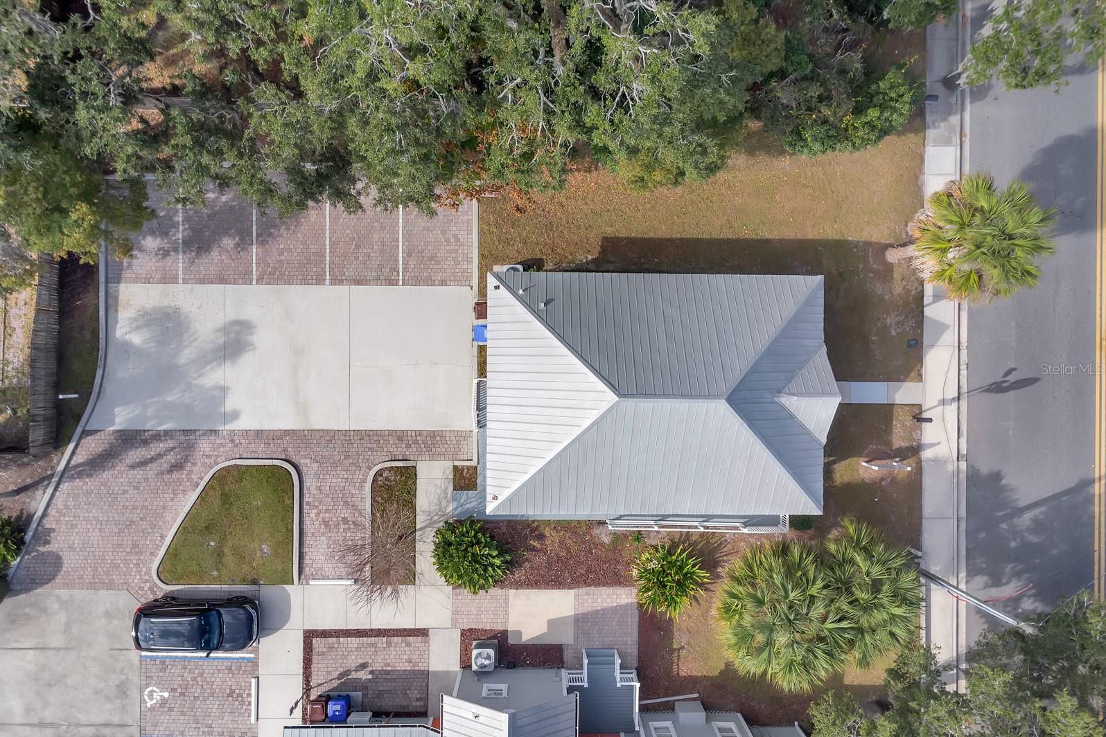 808 Mabbette Street, FL