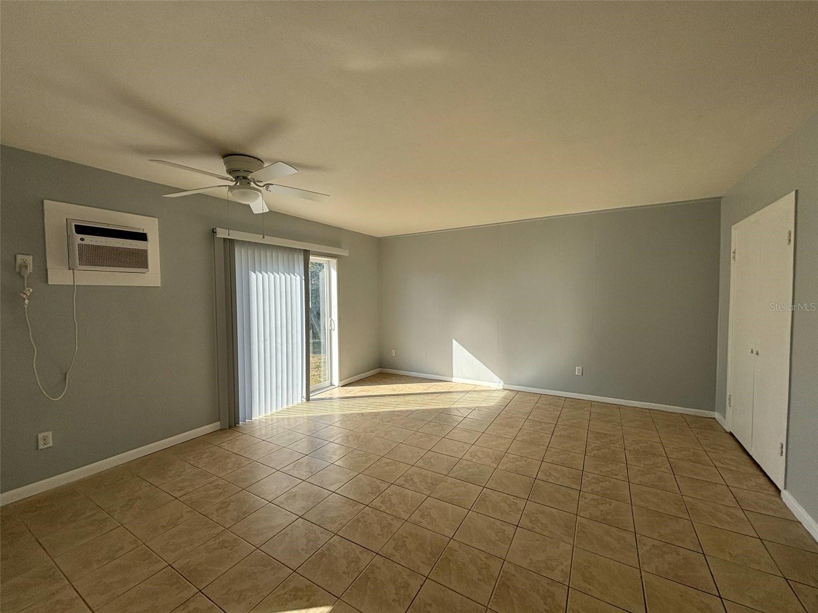310 Farnol Street, FL