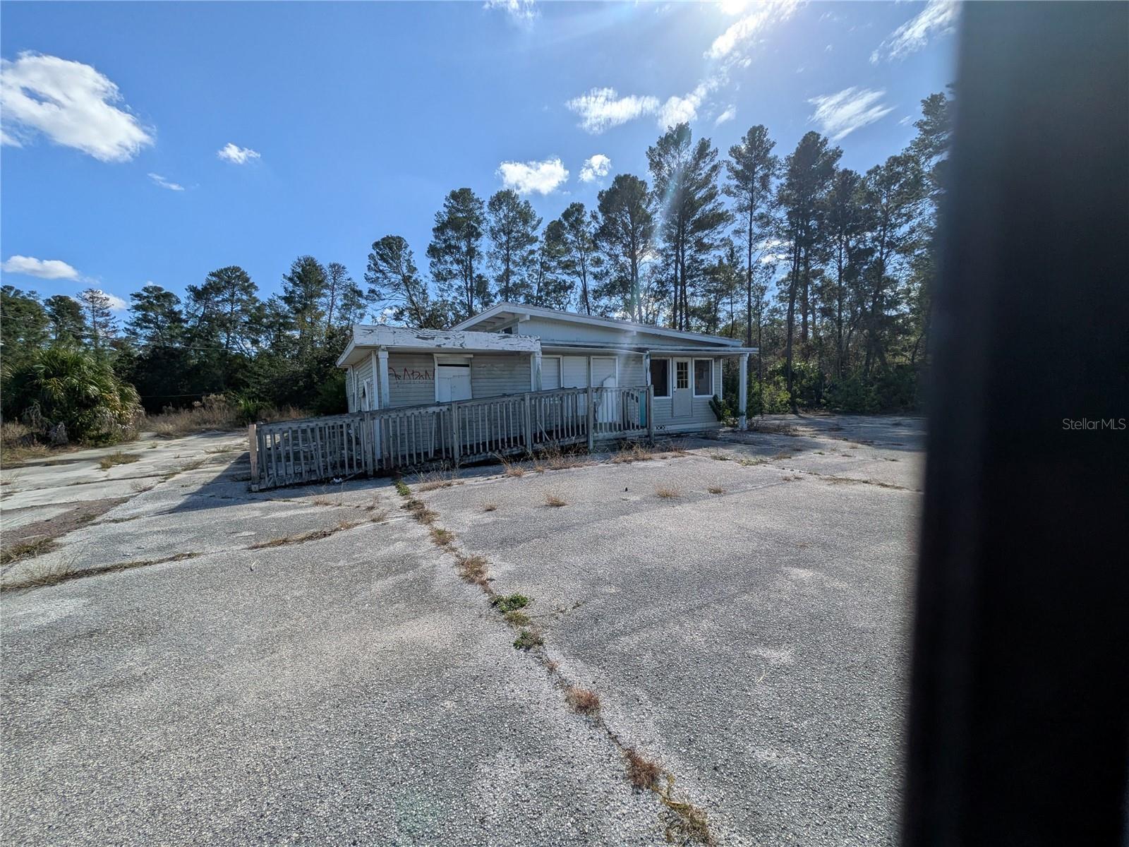 16836 Us Highway 19, FL