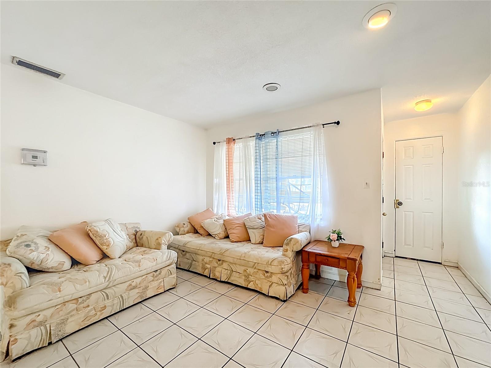 4314 Derbyshire Lane, FL