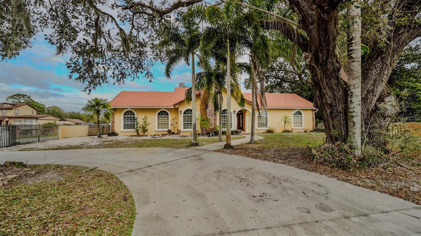 14117 Boggy Creek Road, FL