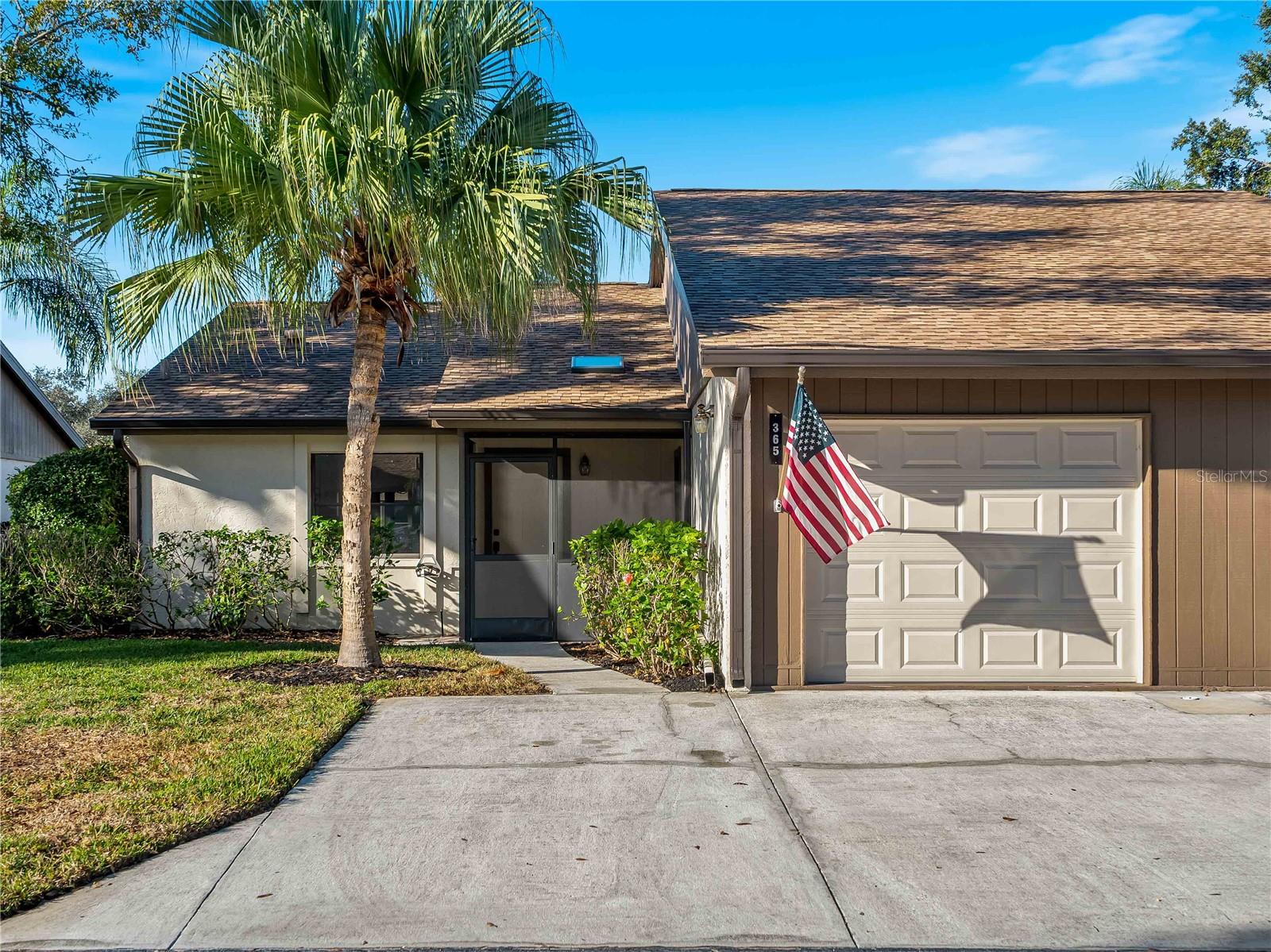 365 Oak Hill Way, FL