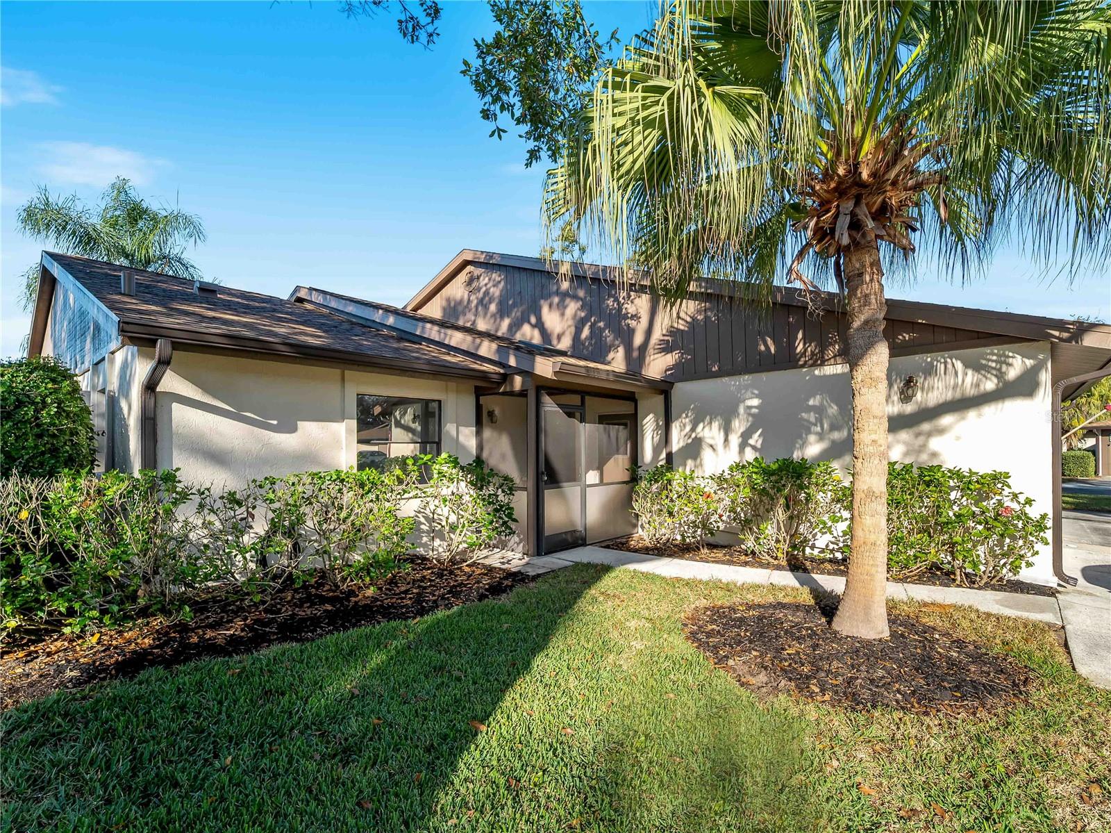 365 Oak Hill Way, FL