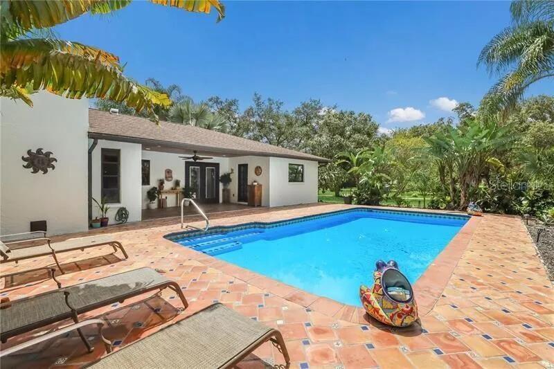 2077 Racimo Drive, FL